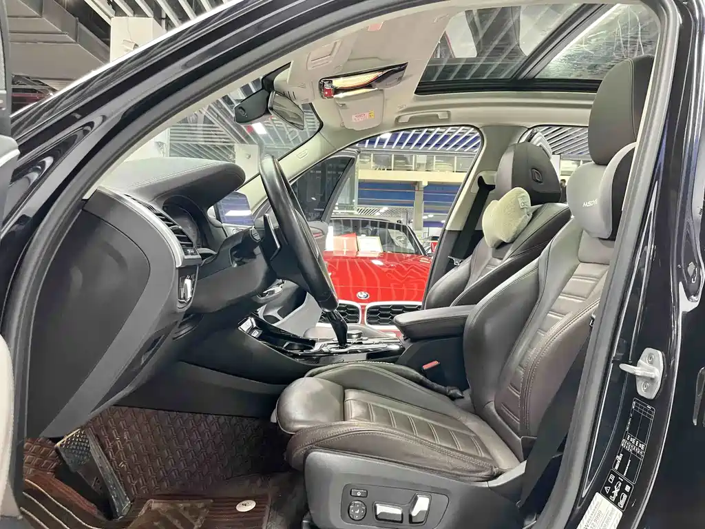 BMW X3 — миниатюра 8