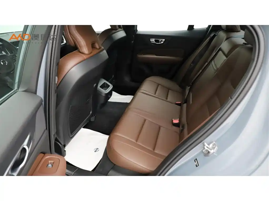 Volvo S60 — миниатюра 7
