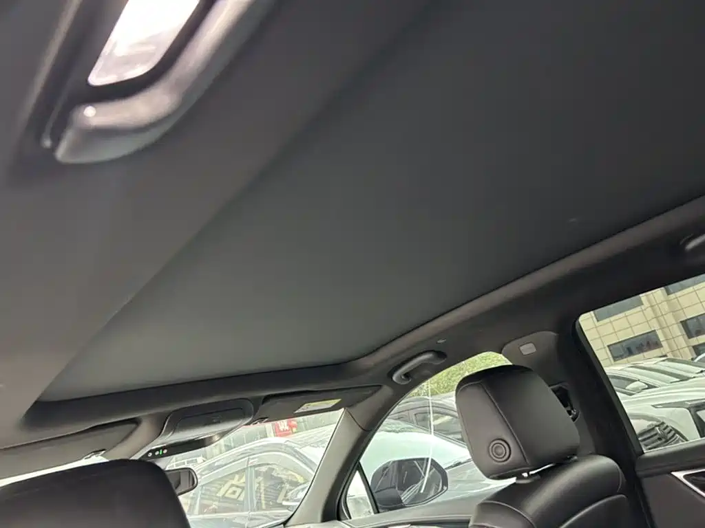 Cadillac XT5 — миниатюра 13
