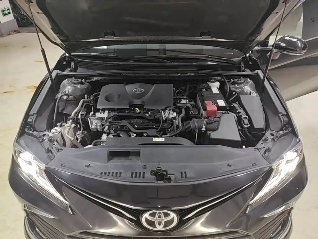 Toyota Camry — миниатюра 20