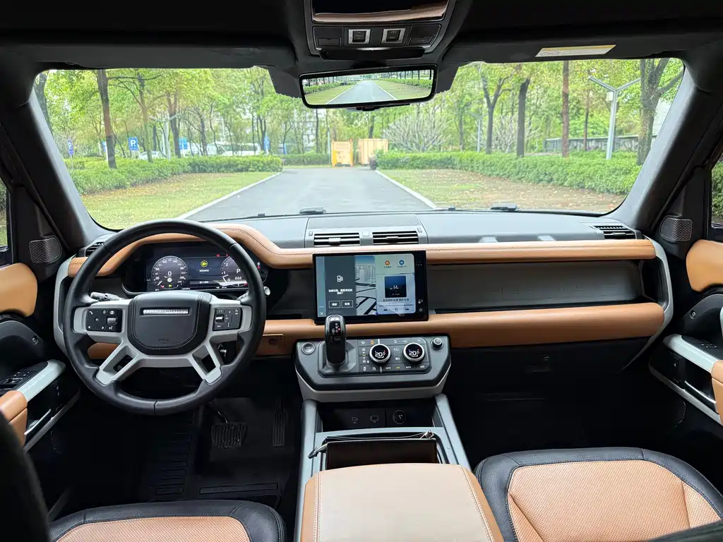 Land Rover Defender — миниатюра 12