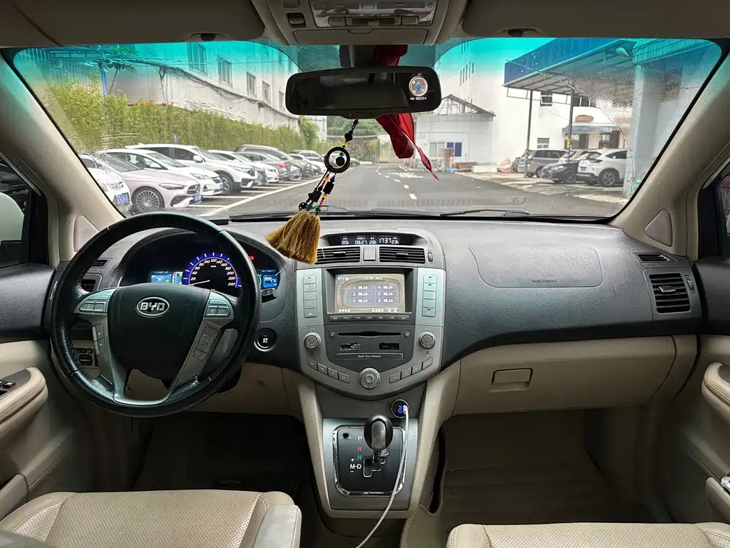 BYD S6 — миниатюра 17