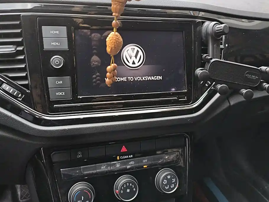 Volkswagen T-Roc — миниатюра 13