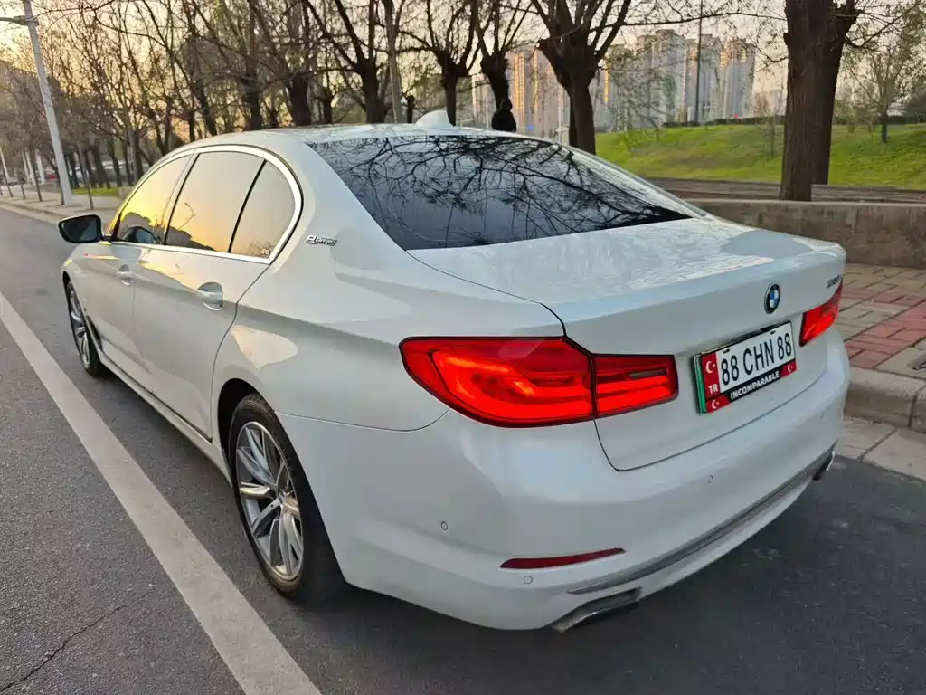 BMW 5 SERIES NEW ENERGY