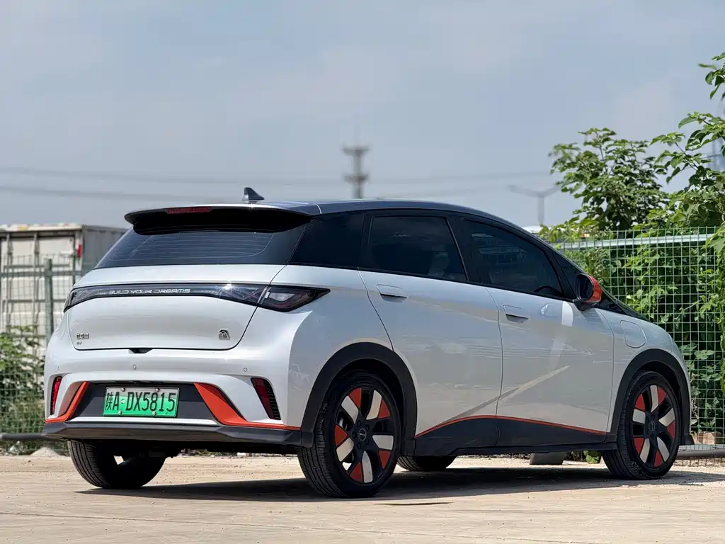 BYD Dolphin — миниатюра 6