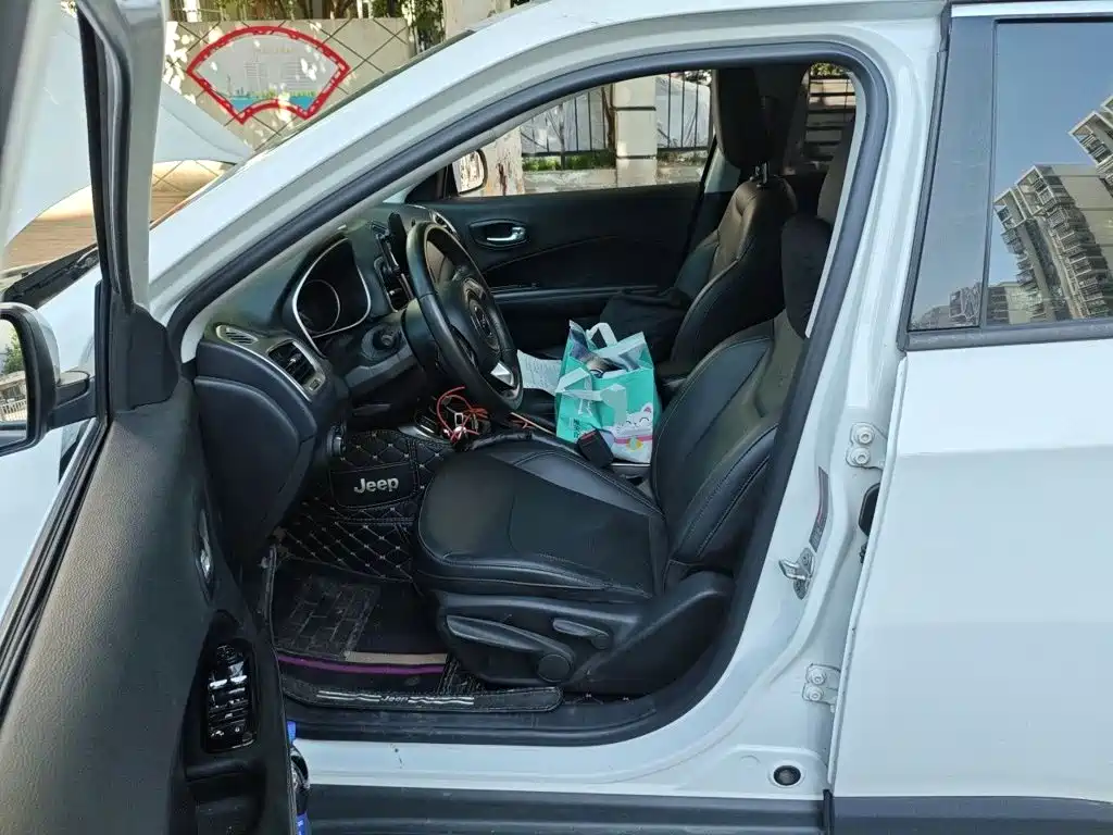Jeep Compass — миниатюра 17