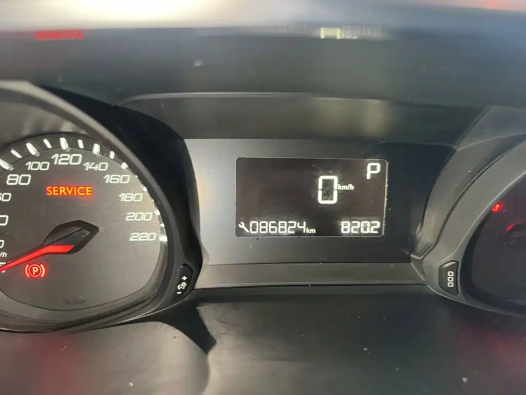 Peugeot 308 — миниатюра 12