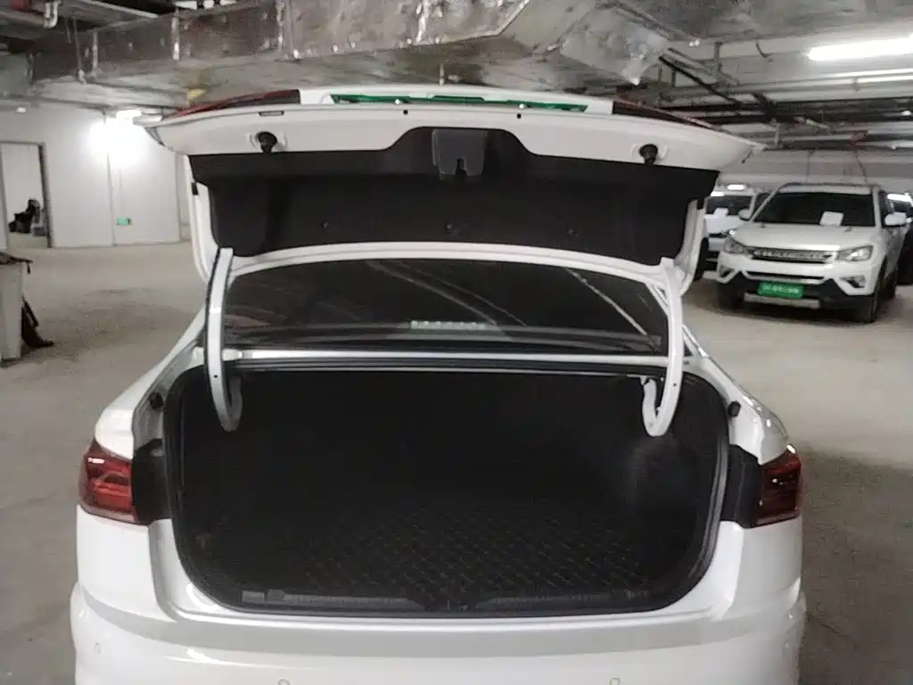 Volkswagen Bora — миниатюра 22