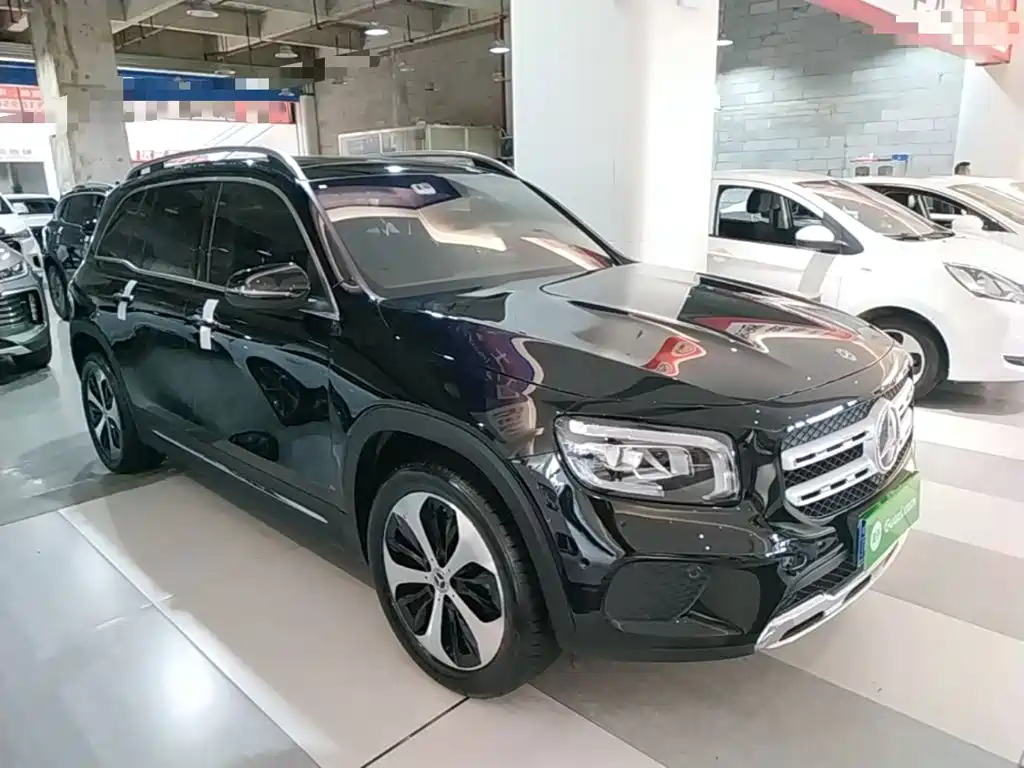 Mercedes-Benz GLB — миниатюра 4