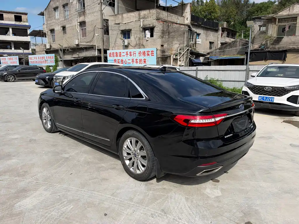 Ford Taurus — миниатюра 3