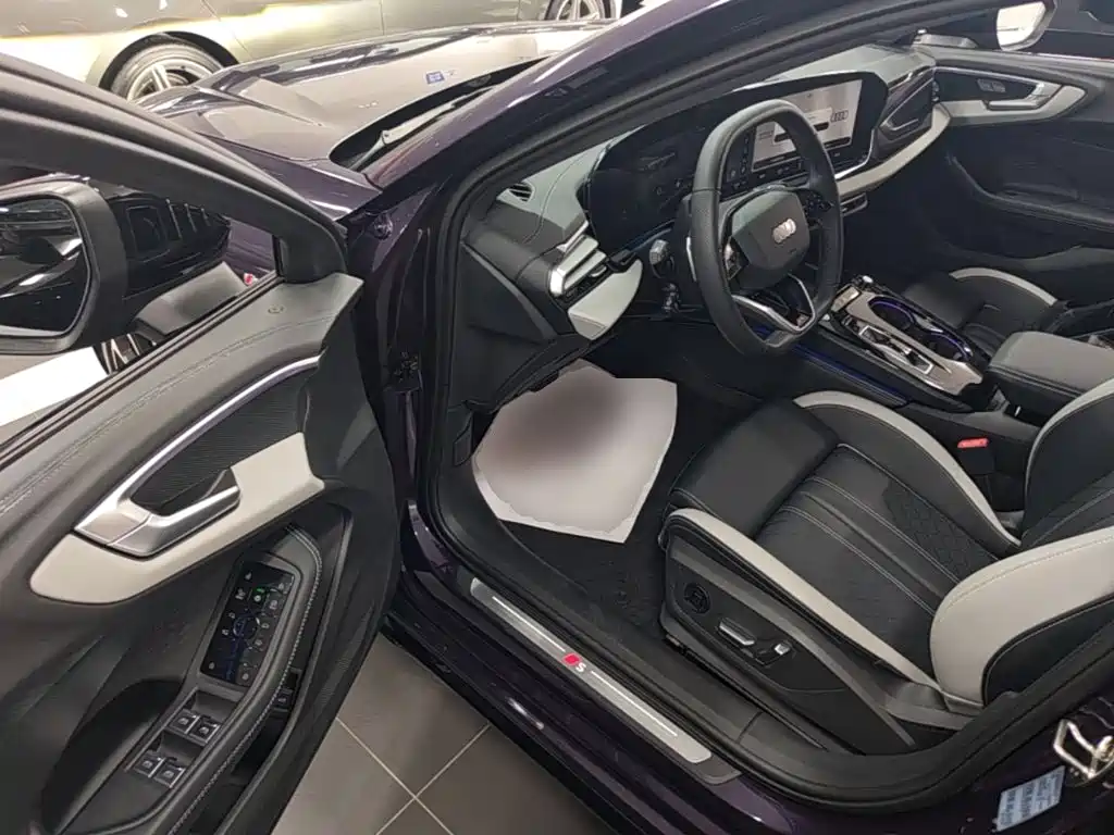 Audi A5L — миниатюра 21