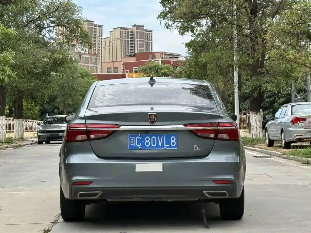 Roewe i6 Classic — миниатюра 8
