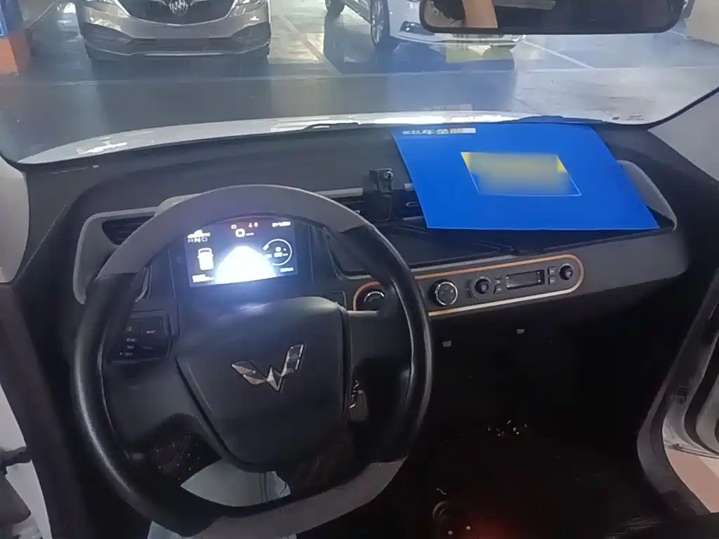 Wuling MINIEV — миниатюра 10