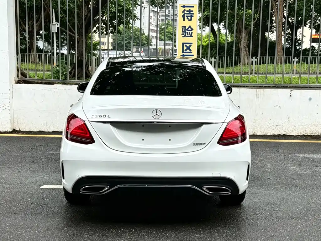 Mercedes-Benz C-Class — миниатюра 5