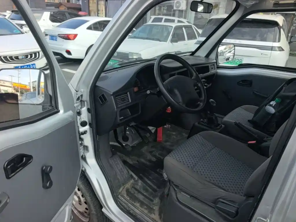 Wuling Zhiguang — миниатюра 16