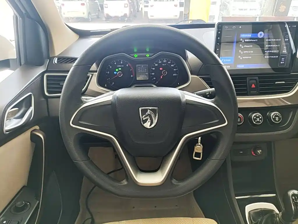 Baojun 310W — миниатюра 11