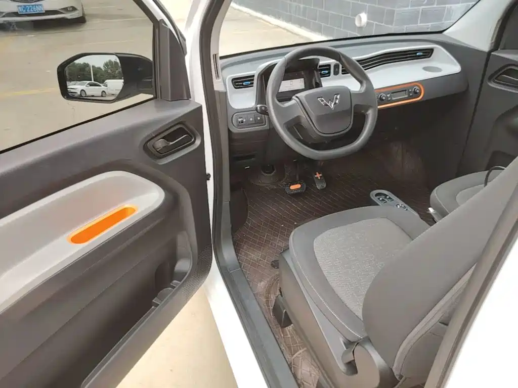 Wuling MINIEV — миниатюра 16