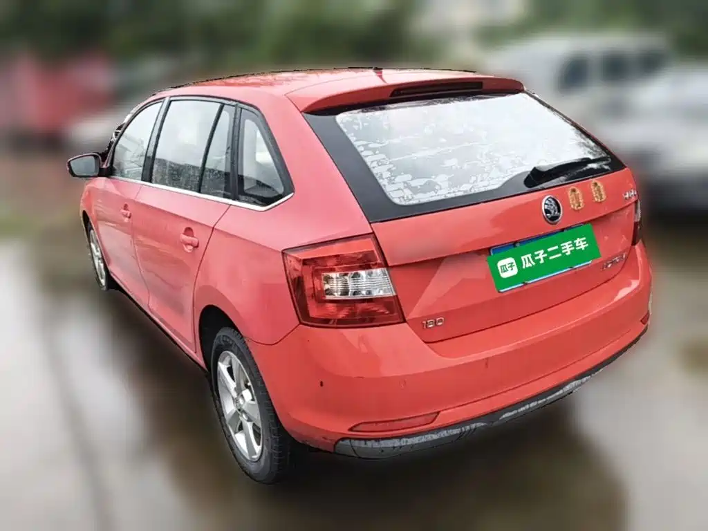 Skoda Rapid Spaceback — миниатюра 7