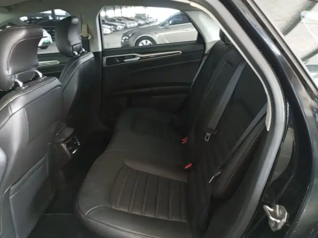 Ford Mondeo — миниатюра 17