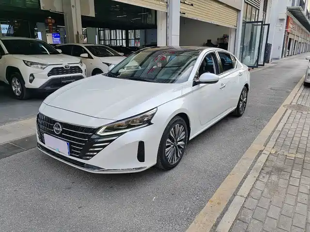 Nissan Teana