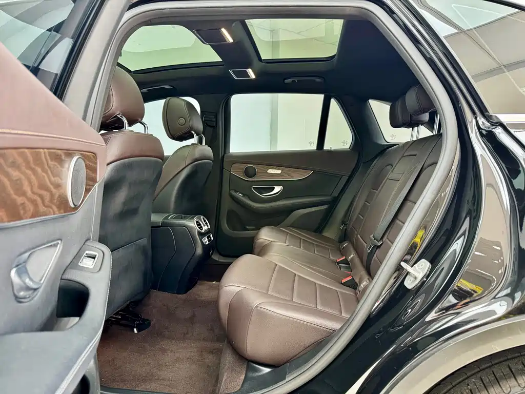 Mercedes-Benz GLC — миниатюра 9
