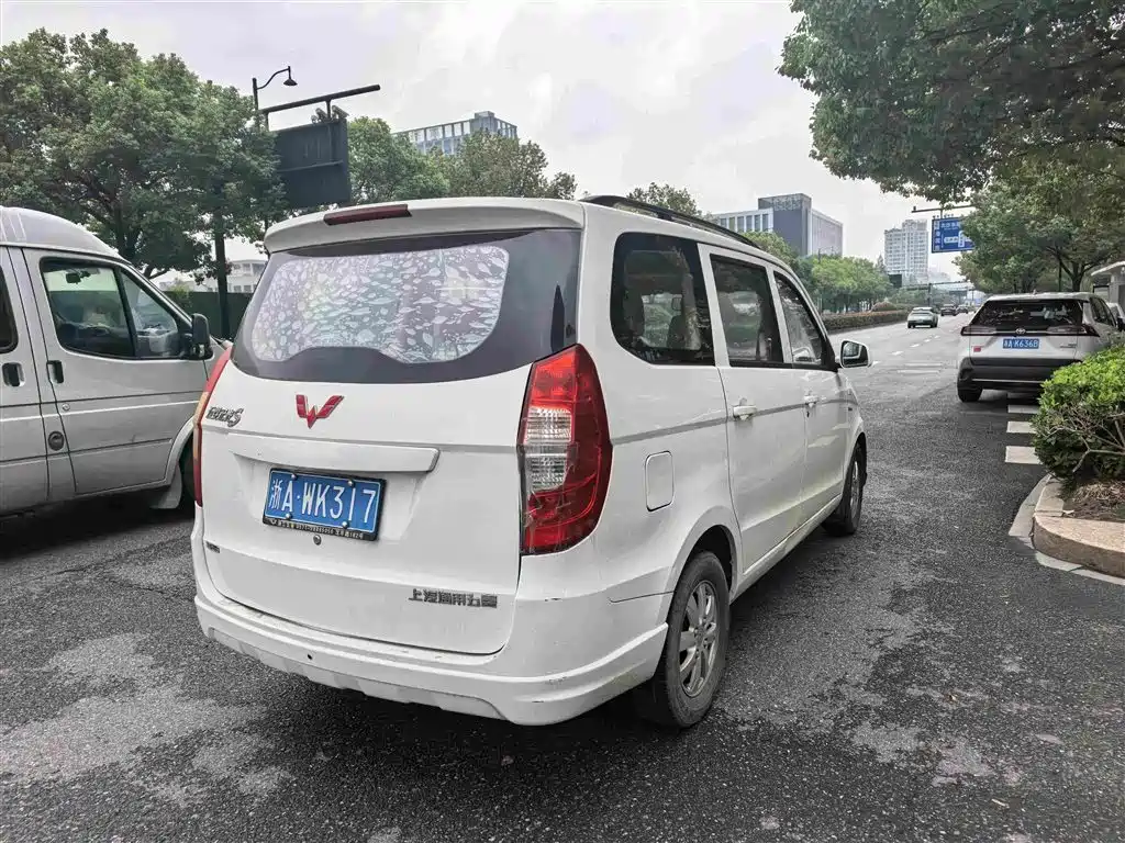 Wuling Hongguang — миниатюра 2