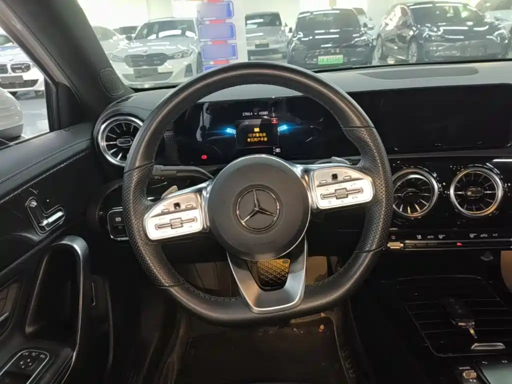 Mercedes-Benz A-Class — миниатюра 11