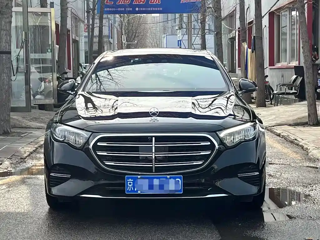 MERCEDES-BENZ E CLASS