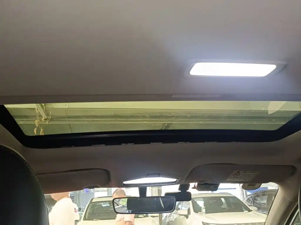 Geely Emgrand — миниатюра 18