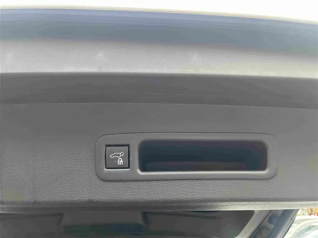 Toyota Sienna — миниатюра 31