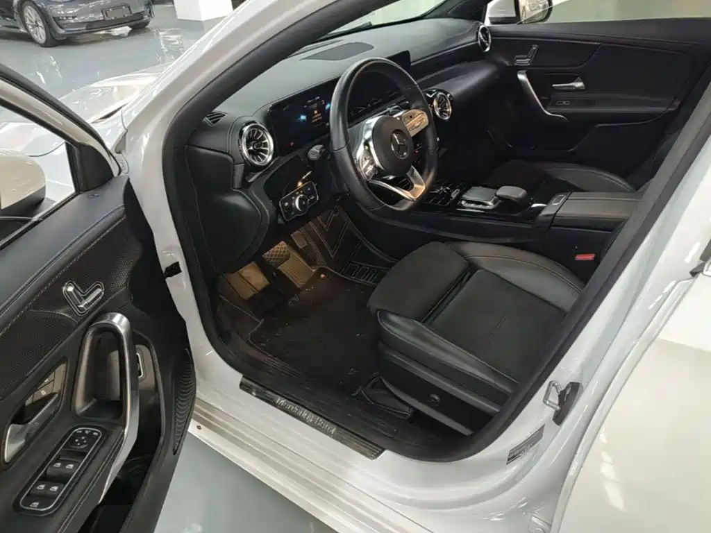 Mercedes-Benz A-Class — миниатюра 16