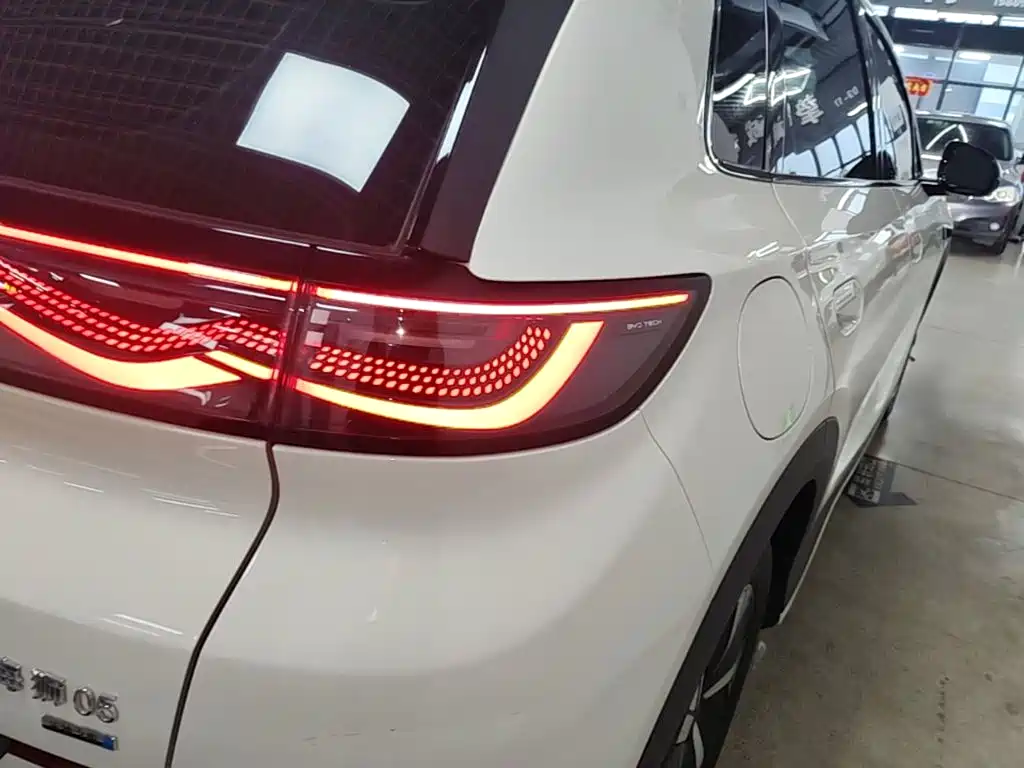 BYD Sealion 05 EV — миниатюра 8