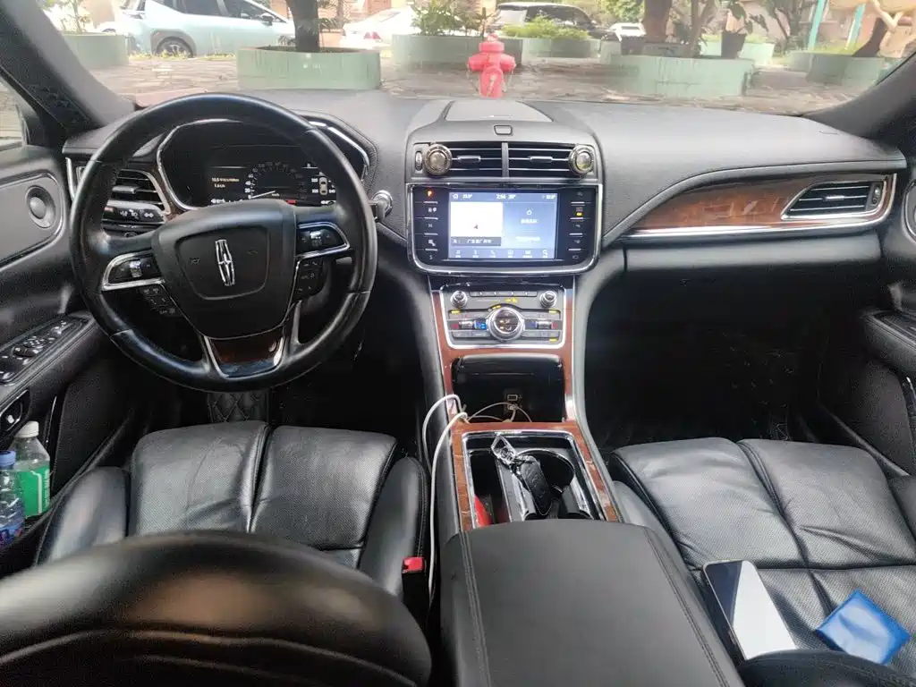 Lincoln Continental — миниатюра 5