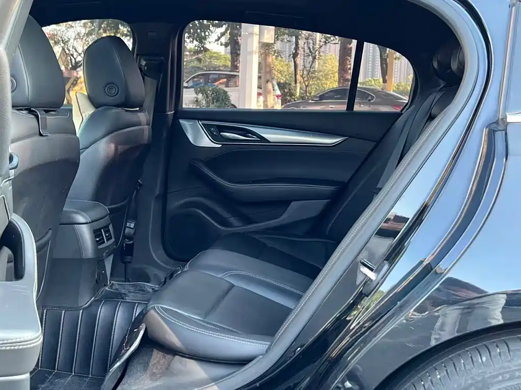 Cadillac CT5 — миниатюра 9