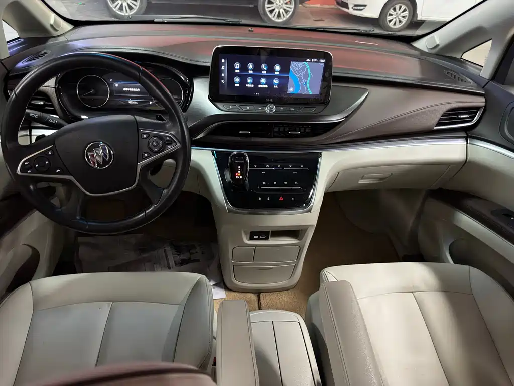 Buick GL8 — миниатюра 10