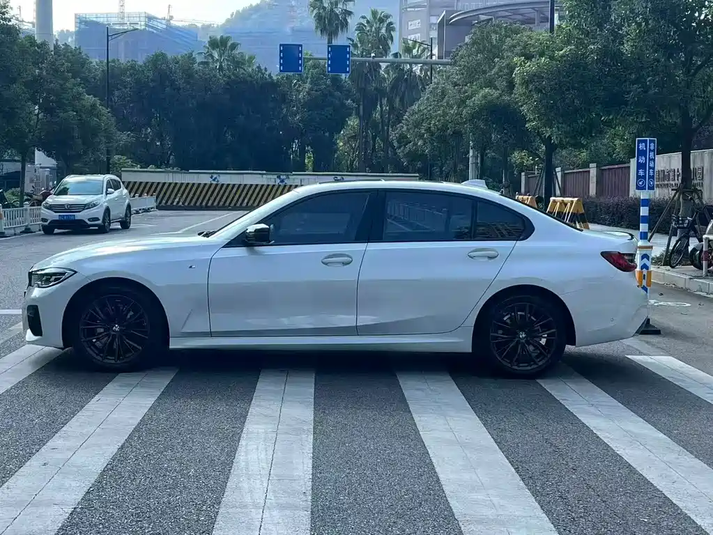 BMW 3 Series — миниатюра 9