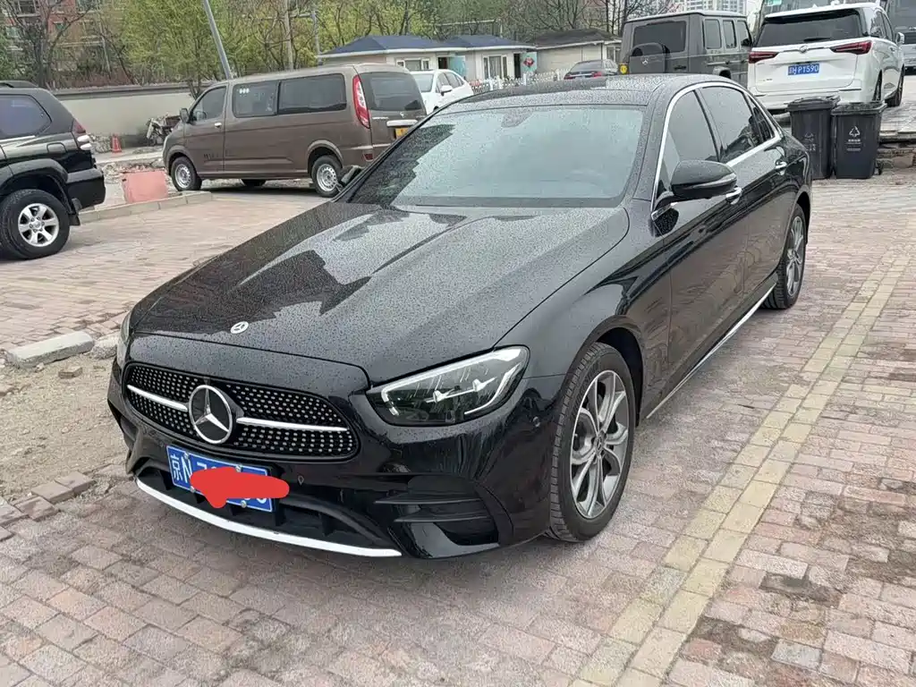 Mercedes-Benz E-Class 2023