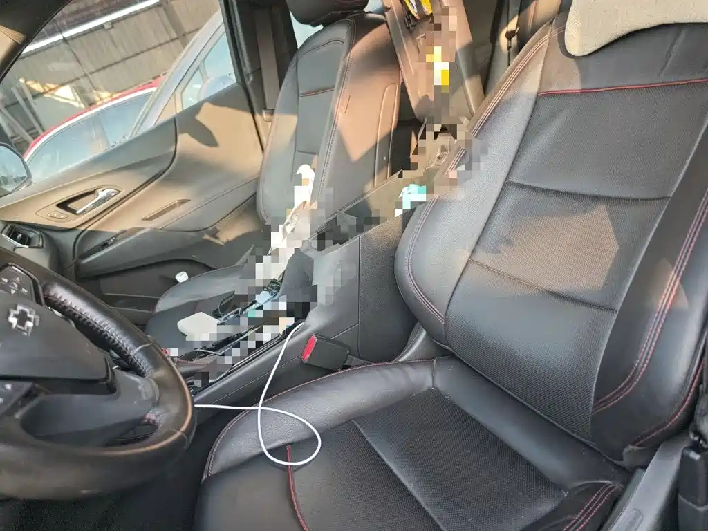 Chevrolet Equinox — миниатюра 11