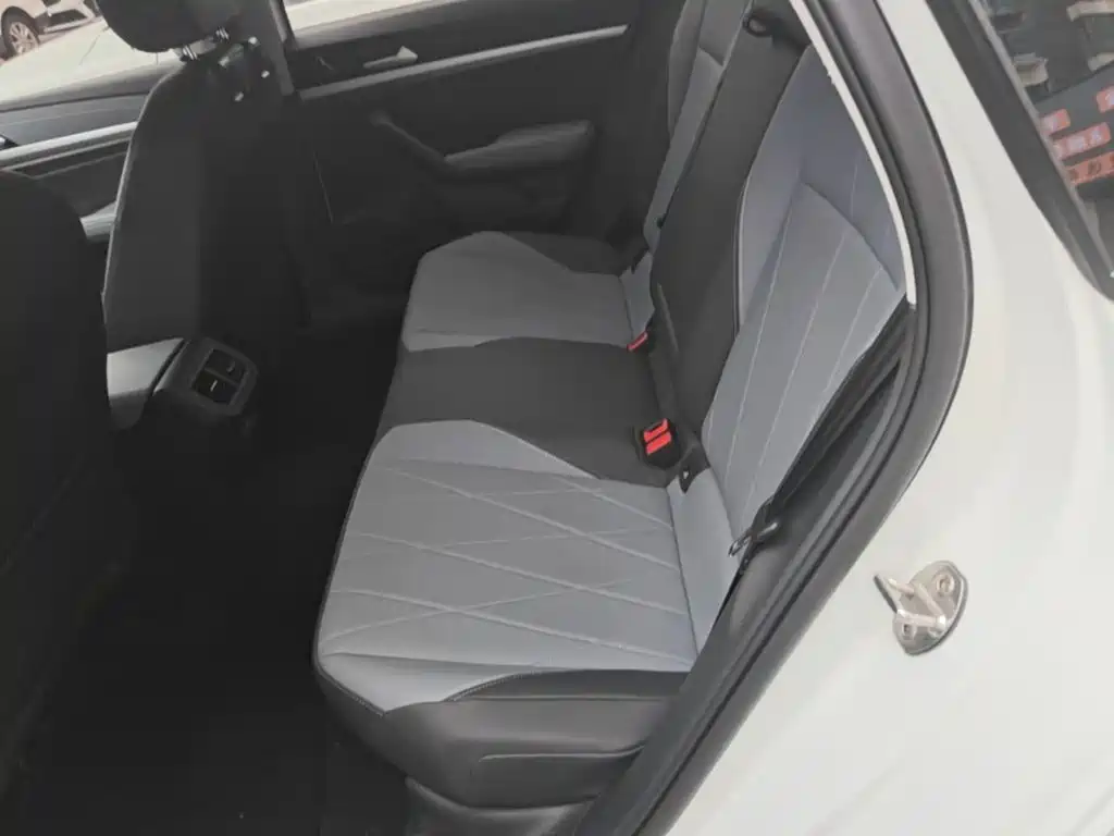 Volkswagen Lavida — миниатюра 17