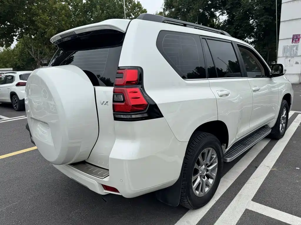 Toyota Prado — миниатюра 10