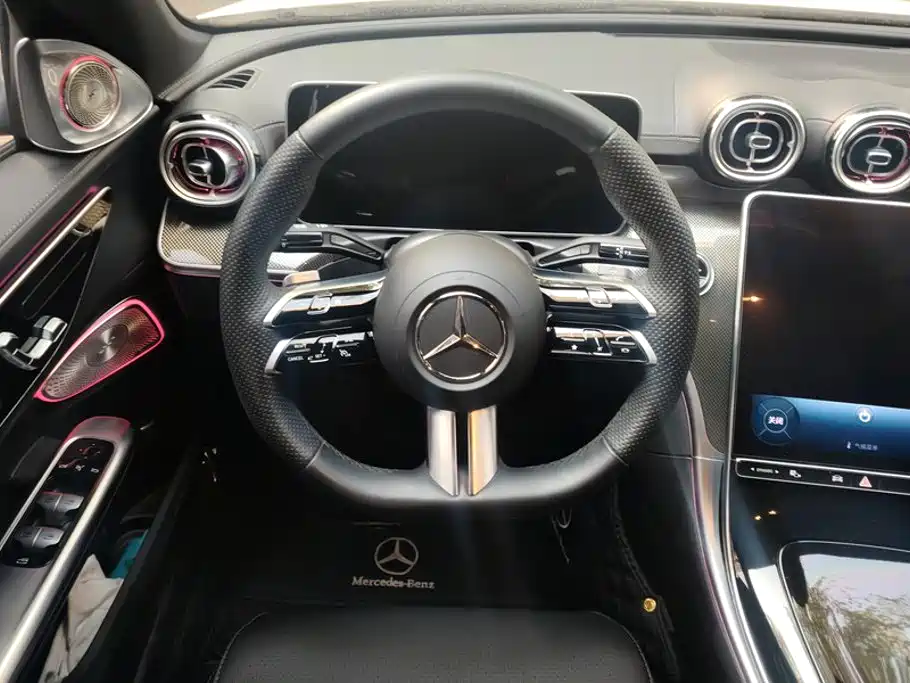 Mercedes-Benz C-Class — миниатюра 14