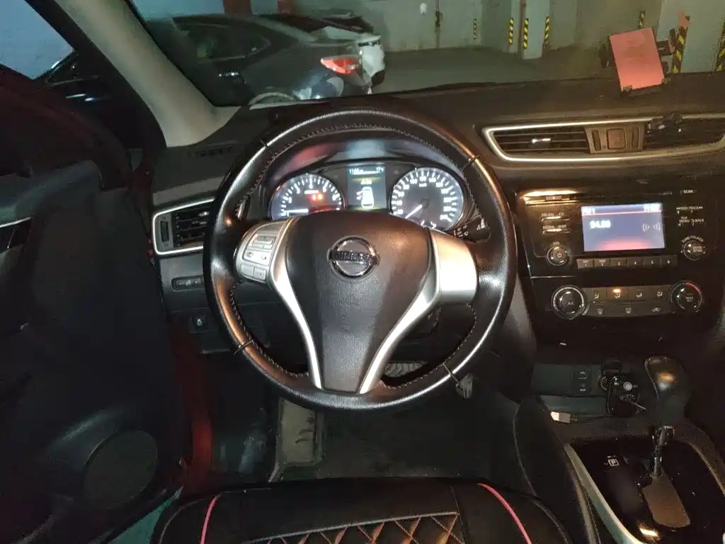 Nissan Qashqai — миниатюра 11