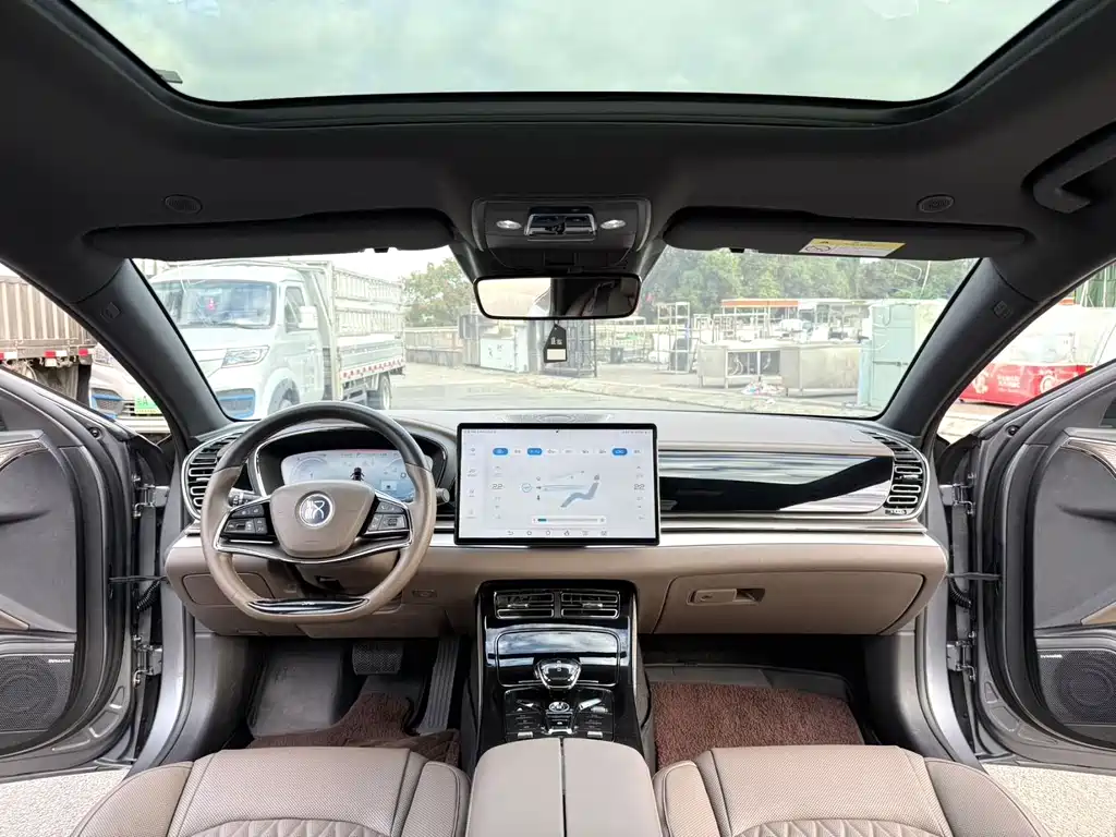 BYD Han — миниатюра 7