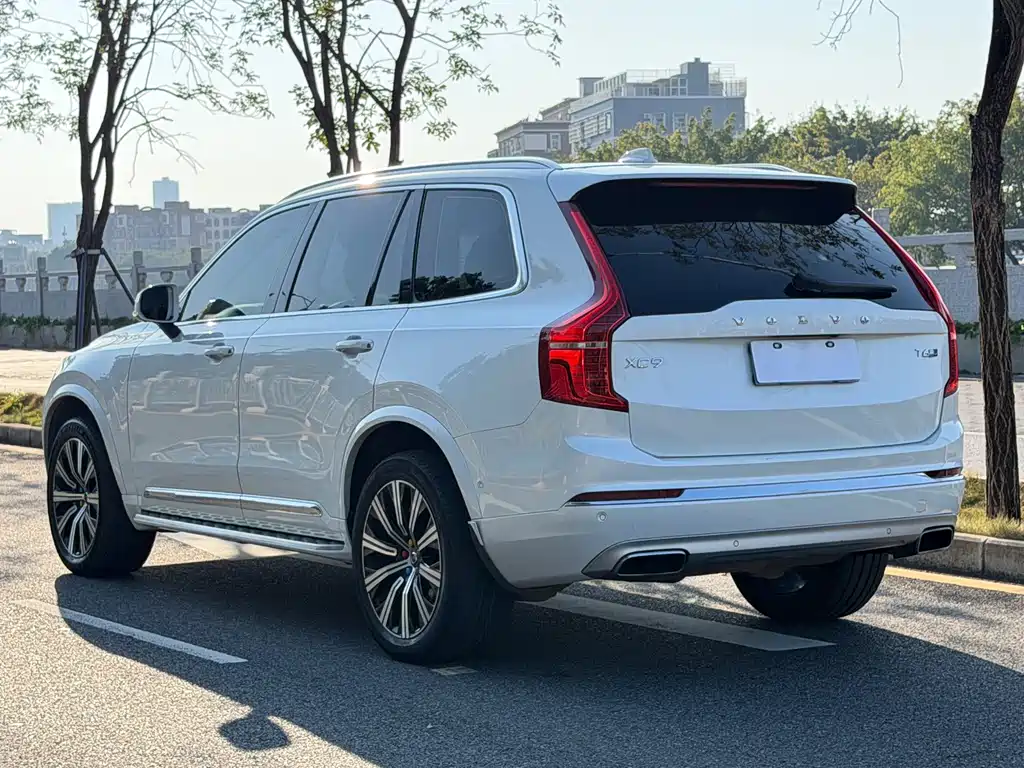Volvo XC90 — миниатюра 16
