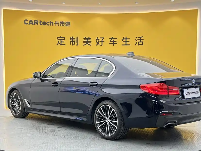 BMW 5 Series — миниатюра 6