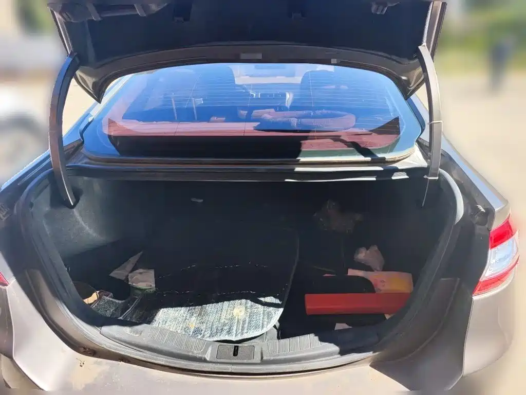 Ford Mondeo — миниатюра 20