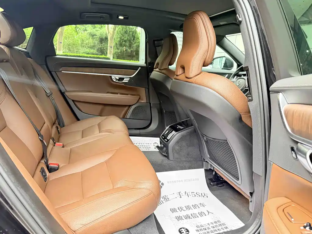 Volvo S90 — миниатюра 18