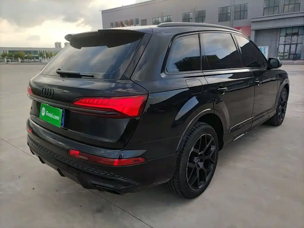 Audi Q7 — миниатюра 7