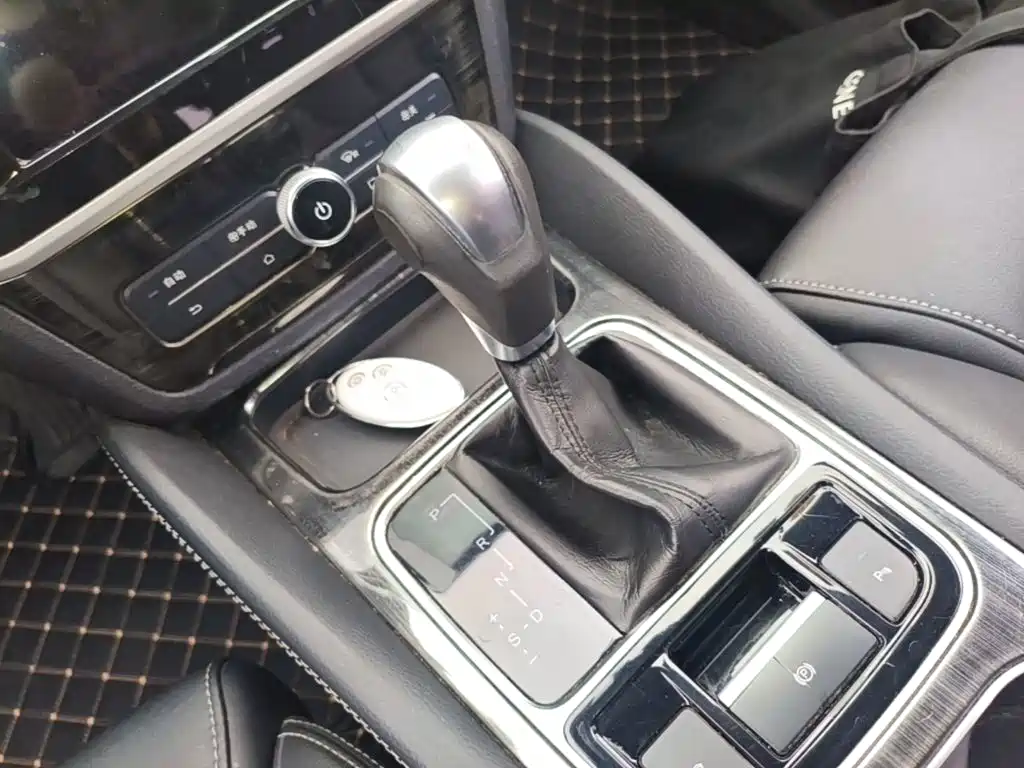 BYD MAX — миниатюра 14