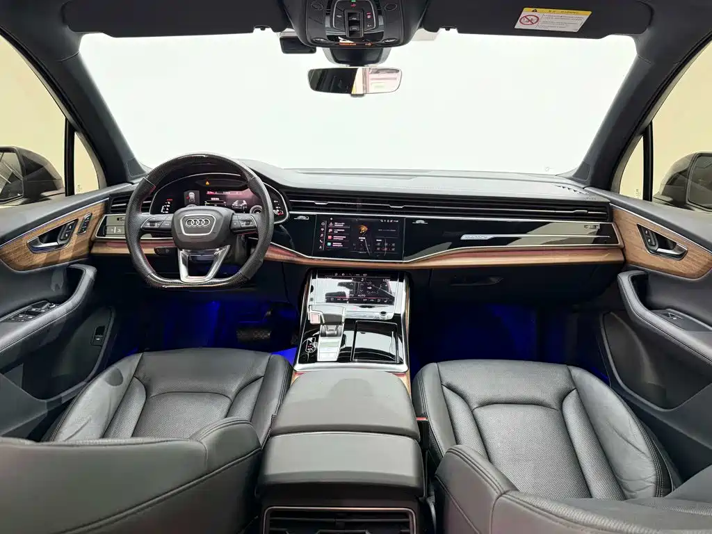 Audi Q7 — миниатюра 10